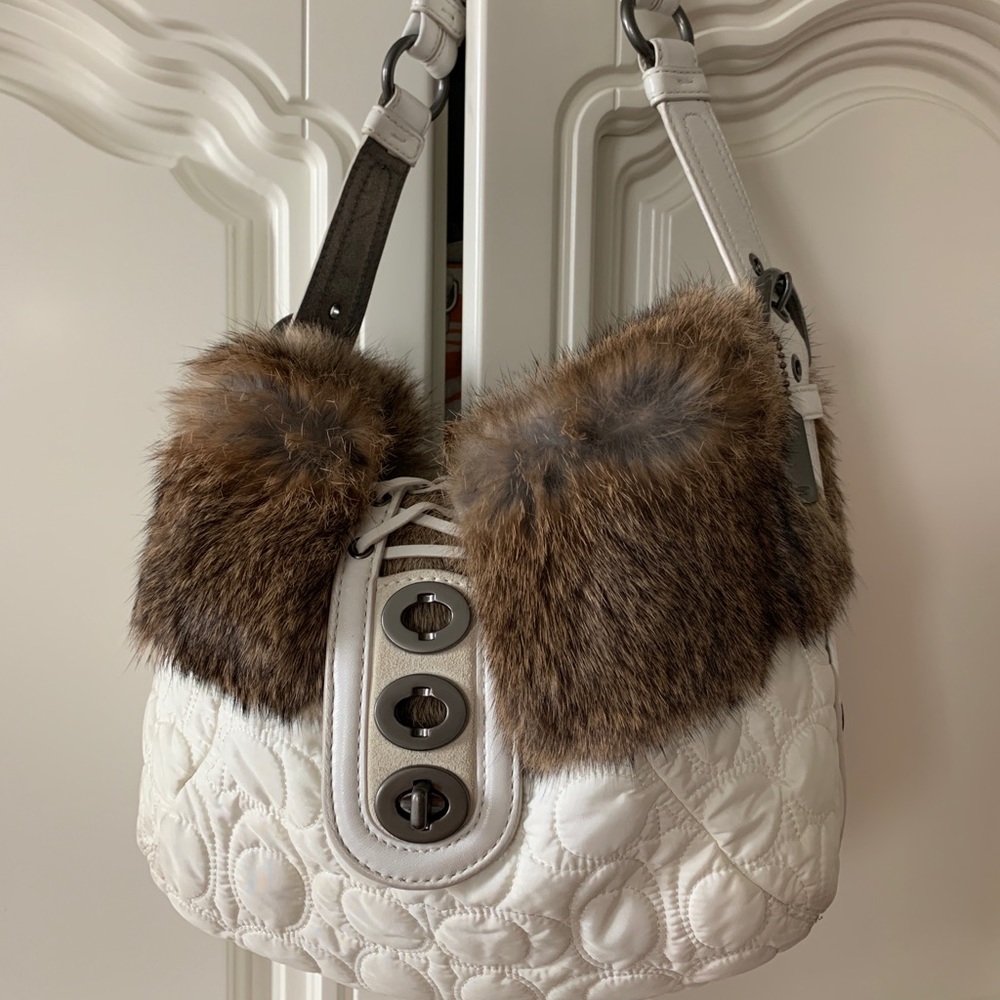 Coach White Nylon Rabbis Fur Hobo-9443 - Picture 3 of 11